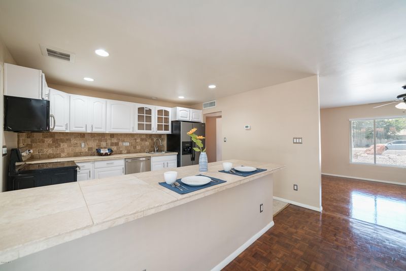 2318 W Myrtle Ave, Phoenix, AZ 85021