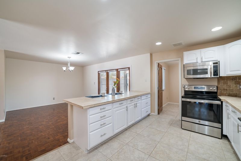 2318 W Myrtle Ave, Phoenix, AZ 85021