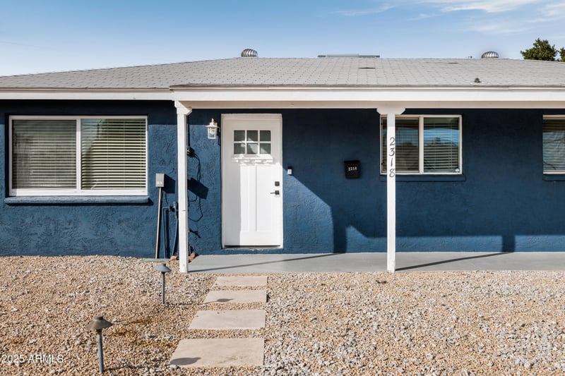 2318 Pinchot Ave, Phoenix, AZ 85015