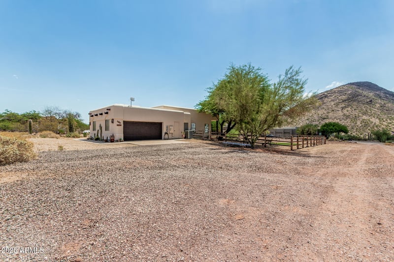 2319 Cavalry Rd, New River, AZ 85087