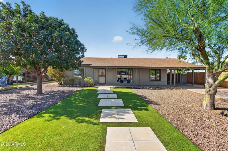 2319 E Earll Dr, Phoenix, AZ 85016