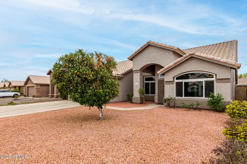 2319 San Tan Dr, Gilbert, AZ 85296
