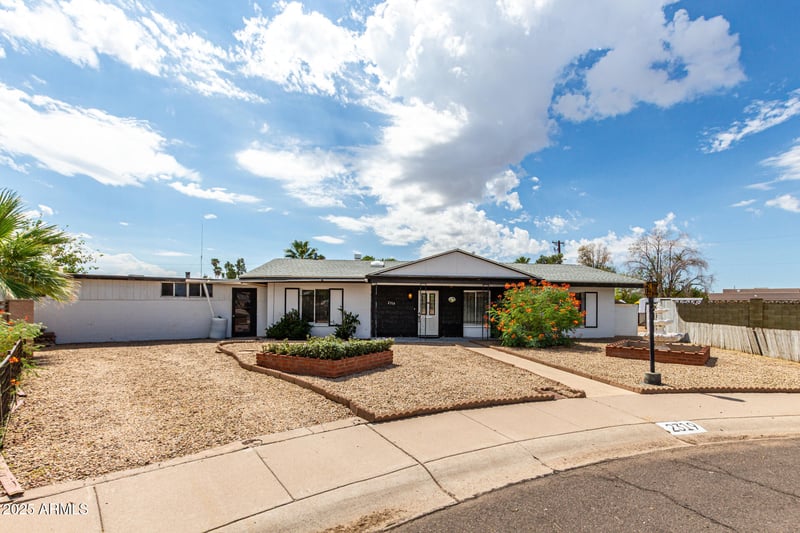 2319 Wethersfield Rd, Phoenix, AZ 85029
