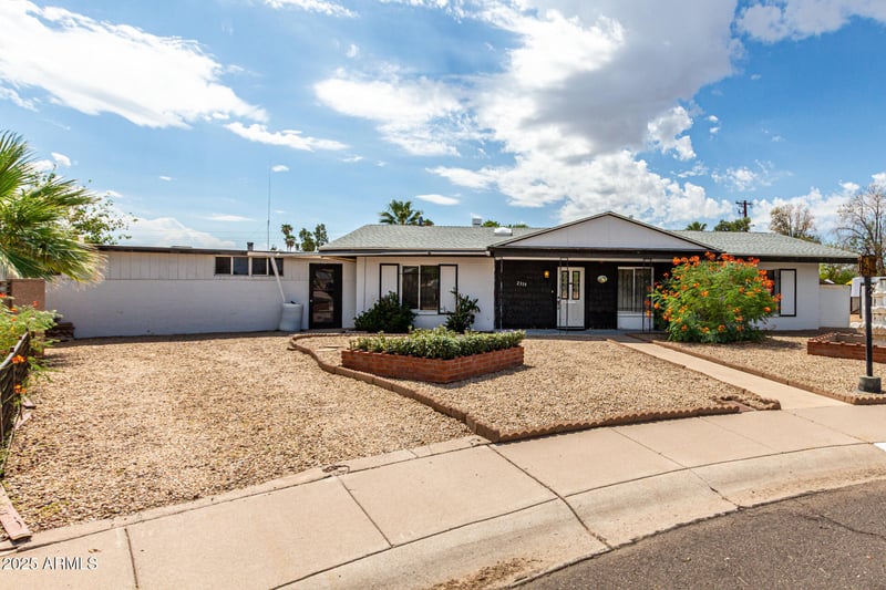 2319 Wethersfield Rd, Phoenix, AZ 85029