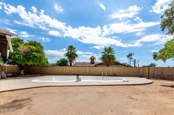 2319 Wethersfield Rd, Phoenix, AZ 85029