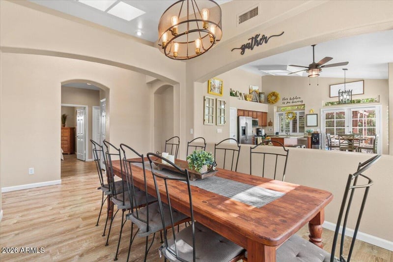 232 W Los Arboles Dr, Tempe, AZ 85284