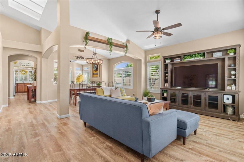 232 W Los Arboles Dr, Tempe, AZ 85284