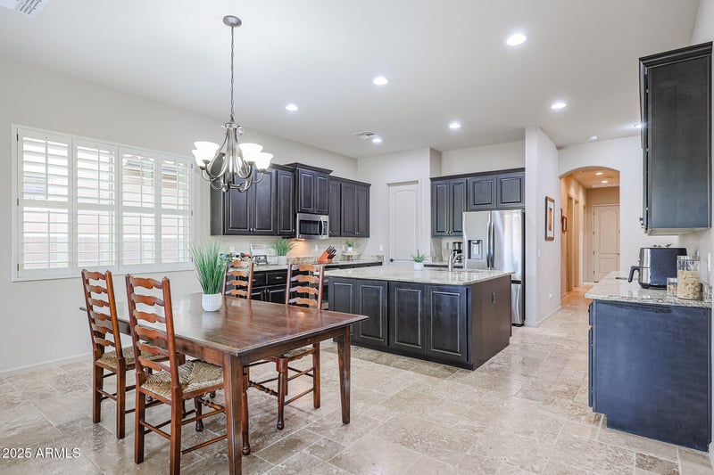 2320 Allen St, Phoenix, AZ 85042