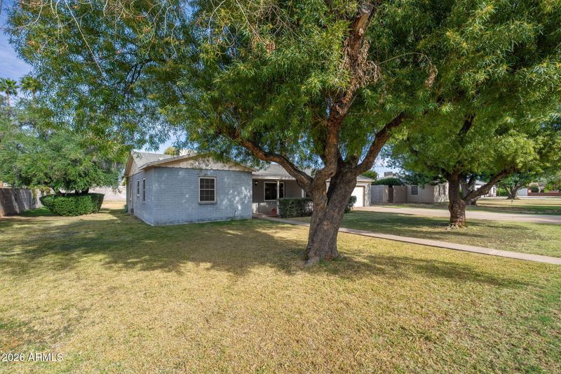2320 E Fairmount Ave, Phoenix, AZ 85016