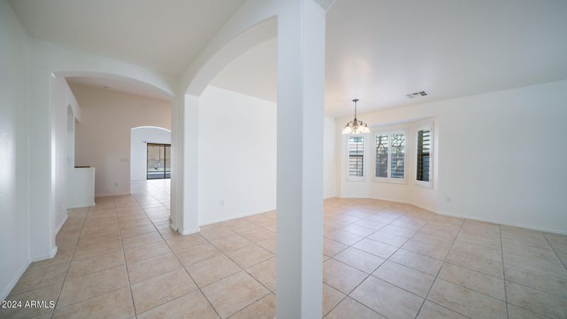 2320 W Roy Rogers Rd, Phoenix, AZ 85085