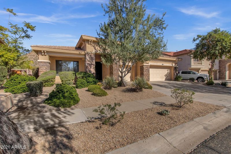 2320 W Yahoo Trl, Phoenix, AZ 85085
