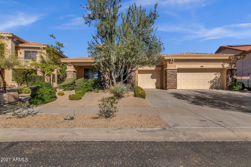 2320 W Yahoo Trl, Phoenix, AZ 85085
