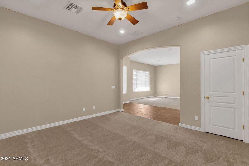 2320 W Yahoo Trl, Phoenix, AZ 85085