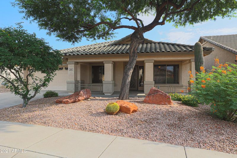2321 W Bent Tree Dr, Phoenix, AZ 85085