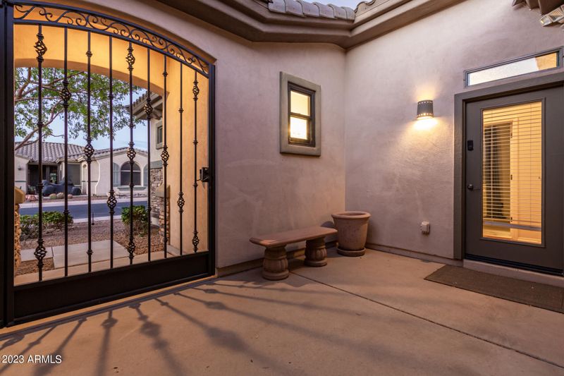 2321 W Mineral Rd, Phoenix, AZ 85041