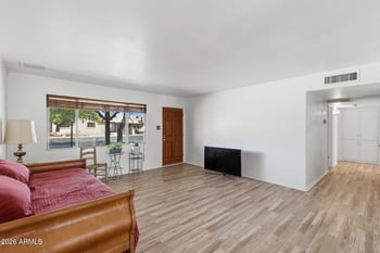 2321 W Rose Ln, Phoenix, AZ 85015
