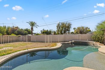 2321 W Rose Ln, Phoenix, AZ 85015