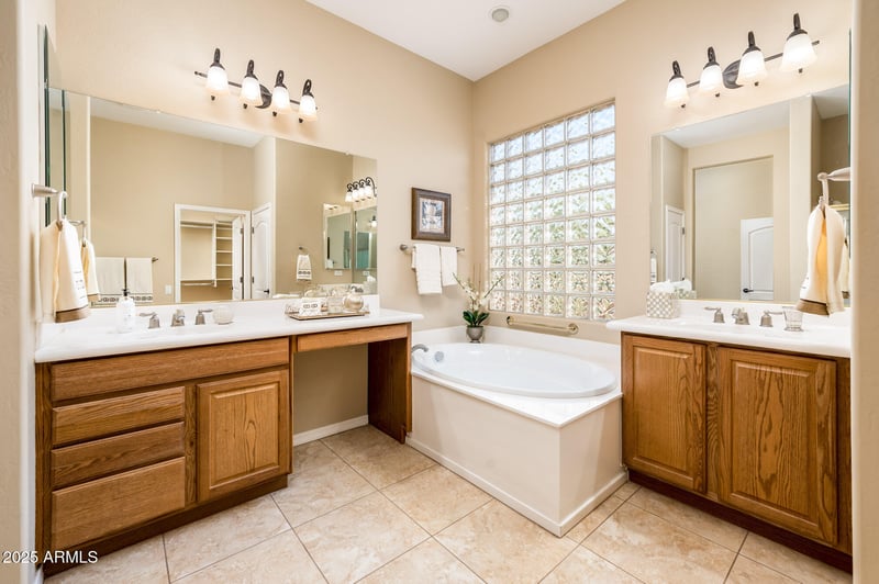 23216 Gaviota Dr, Sun City West, AZ 85375