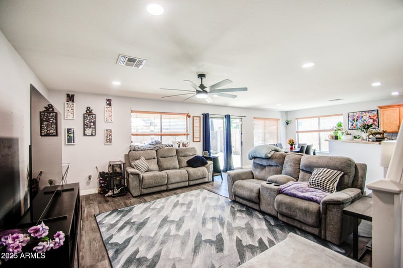 23219 21st Pl, Phoenix, AZ 85024
