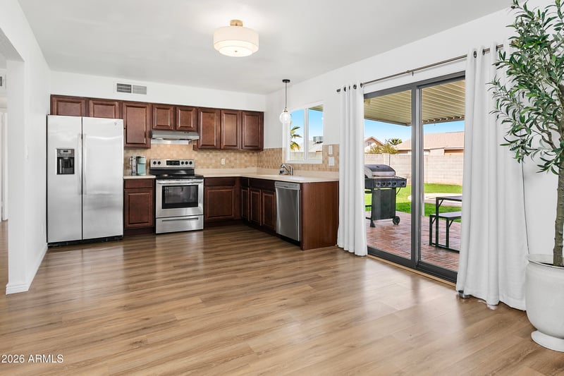 2322 E Juanita Ave, Mesa, AZ 85204