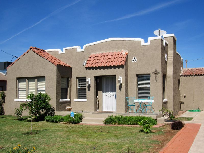 2322 E Willetta St, Phoenix, AZ 85006