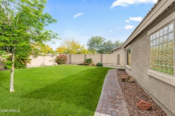 2322 Peak View Rd, Phoenix, AZ 85085