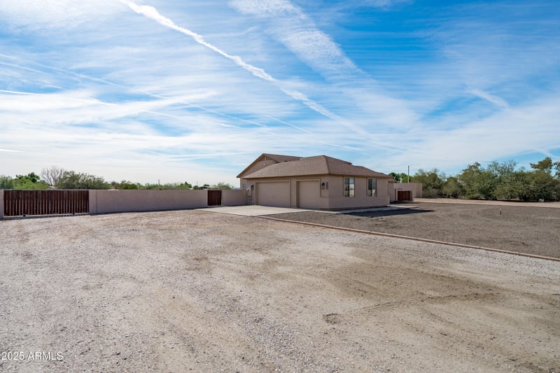 2322 Tuthill Rd, Buckeye, AZ 85326