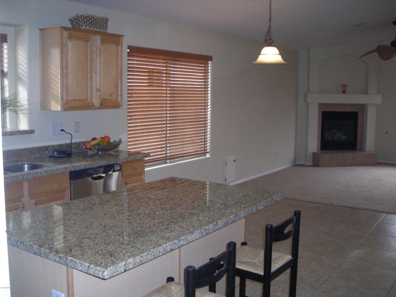 2322 W Straight Arrow Ln, Phoenix, AZ 85085