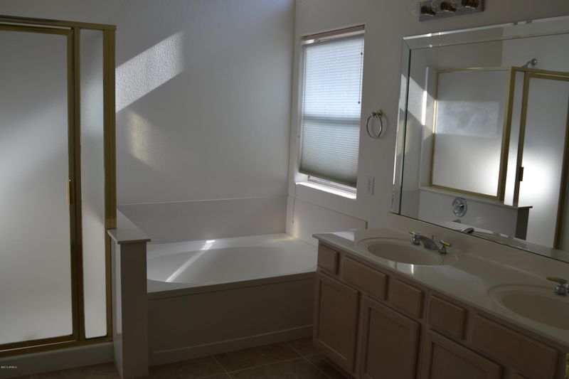 23229 N 69th Ave, Glendale, AZ 85310