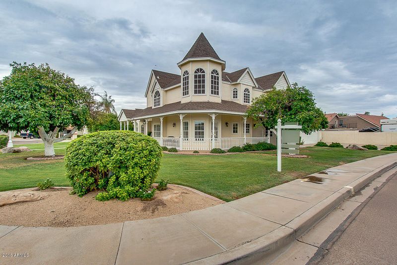 2323 E Mallory Cir, Mesa, AZ 85213