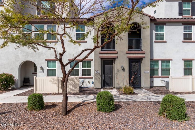 2323 Huntington Dr, Phoenix, AZ 85040