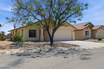 2323 Ironmaster St, Sierra Vista, AZ 85635