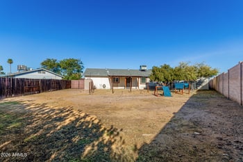 2323 Kathleen Rd, Phoenix, AZ 85022