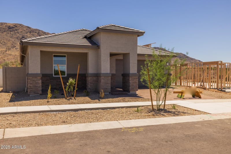 2323 Pearce Rd, Phoenix, AZ 85041