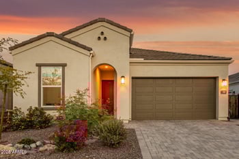2323 Questa Dr, Phoenix, AZ 85024