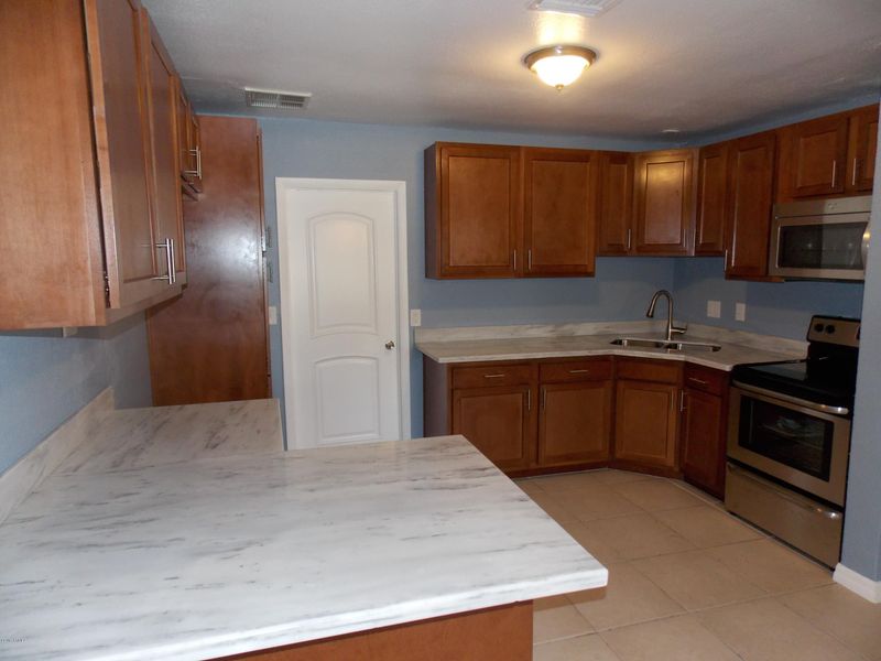 2323 W Montebello Ave, Phoenix, AZ 85015