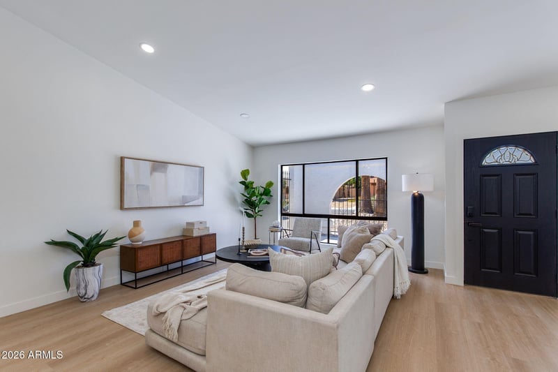 2324 E Cortez St, Phoenix, AZ 85028