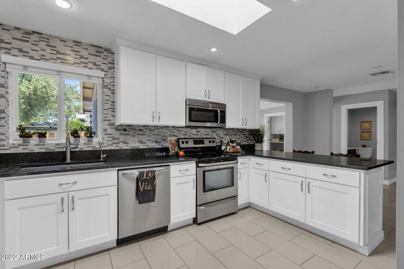 2324 E Glenrosa Ave, Phoenix, AZ 85016