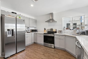 2324 E Oak St, Phoenix, AZ 85006