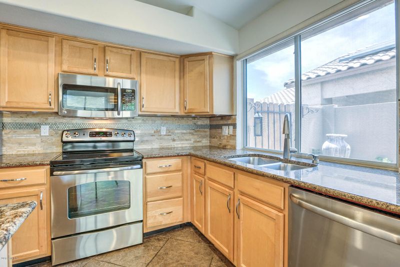 2324 E Williams Dr, Phoenix, AZ 85024