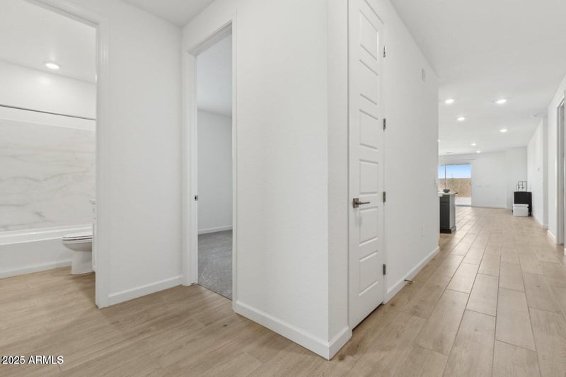 2324 Moody Trl, Phoenix, AZ 85041