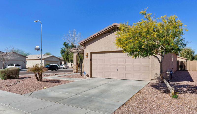 2324 N 92nd Ln, Phoenix, AZ 85037