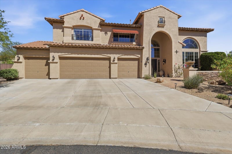 2324 W Zenith Ln, Phoenix, AZ 85085