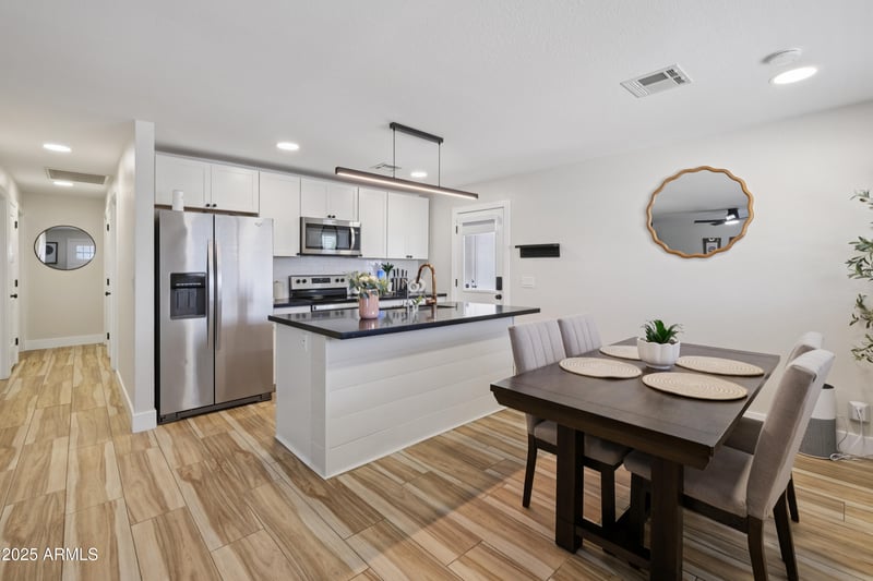 2325 Contessa St, Mesa, AZ 85213