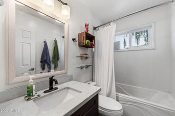 2325 Elmwood St, Mesa, AZ 85213