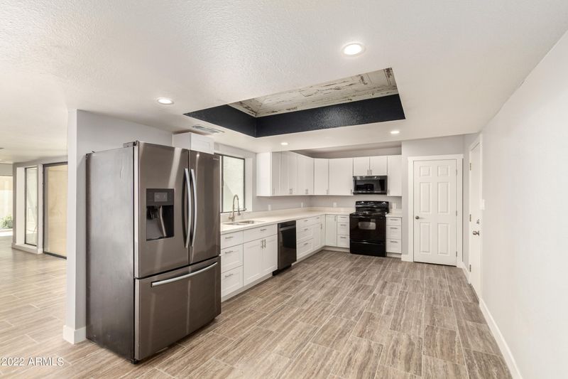 2325 E Evans Dr, Phoenix, AZ 85022
