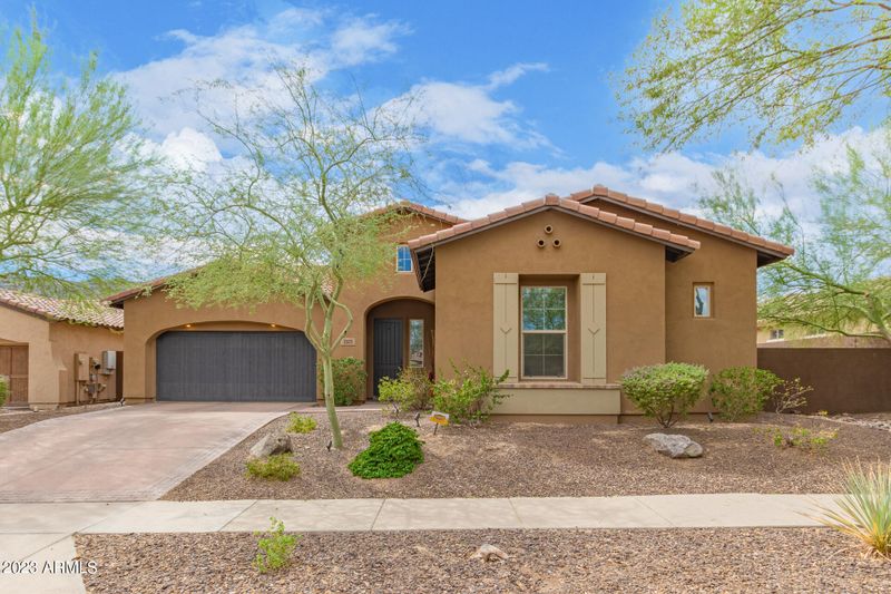 2325 E Winston Dr, Phoenix, AZ 85042