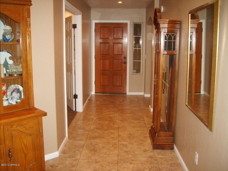 2326 E Cathy Ct, Gilbert, AZ 85296