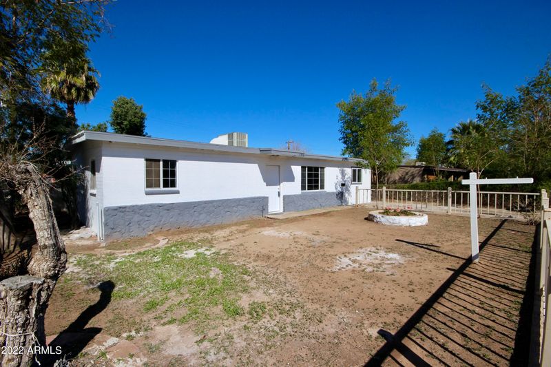 2326 E Nancy Ln, Phoenix, AZ 85042