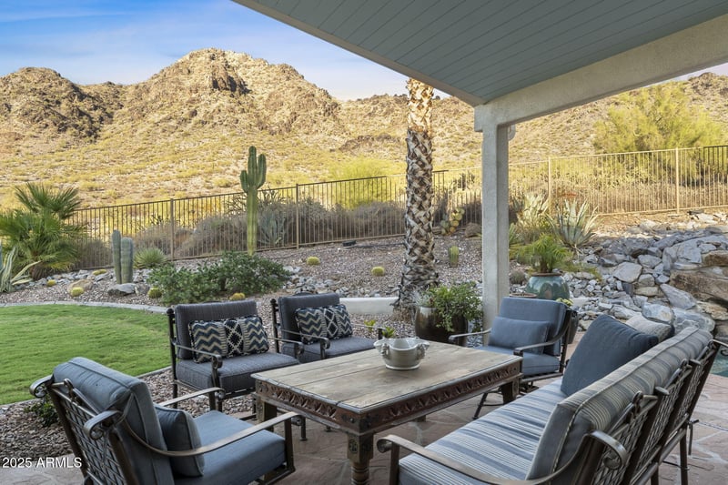 2326 Gardenia Dr, Phoenix, AZ 85020